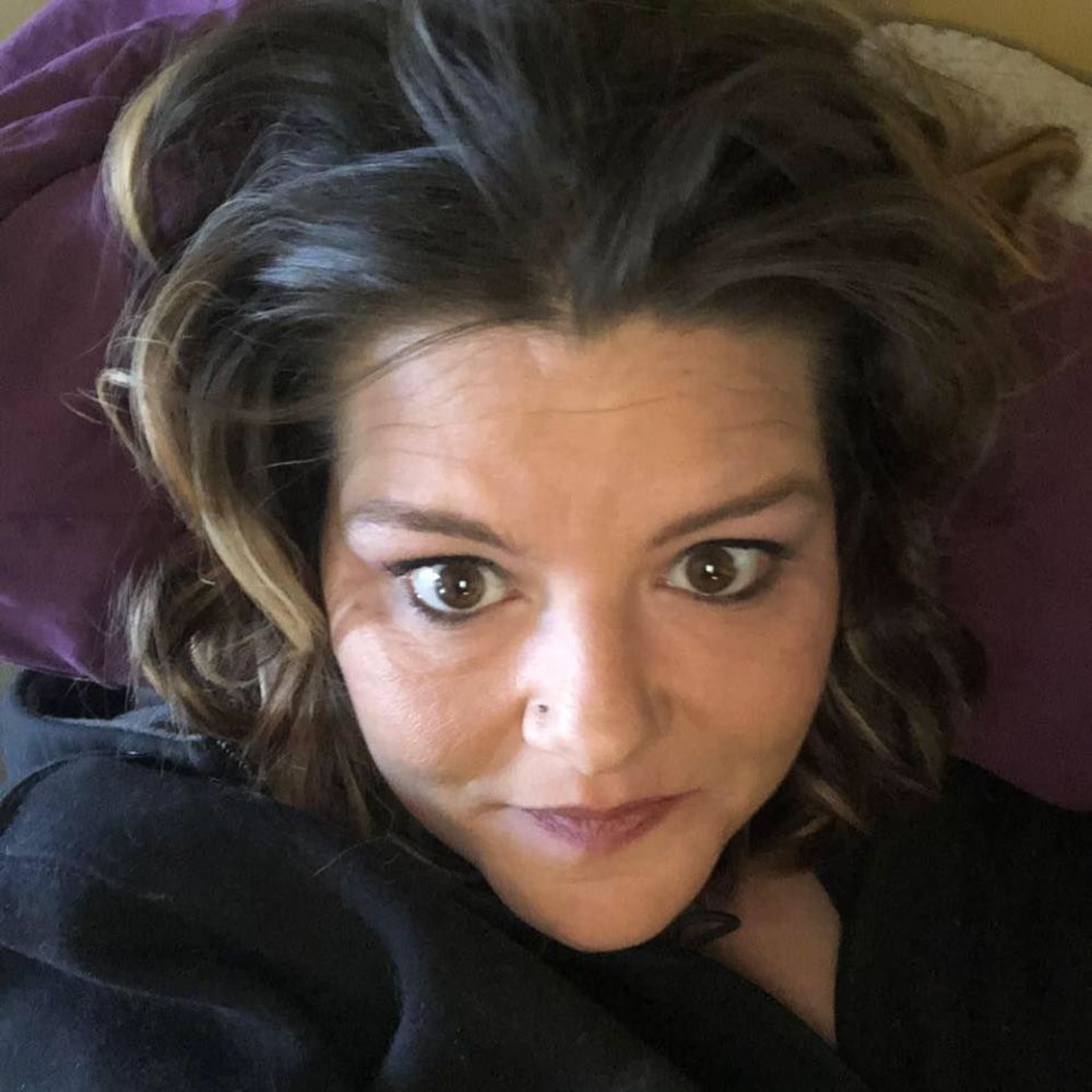 Meet your Posher, April
